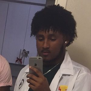 Meet your Posher, Dawit